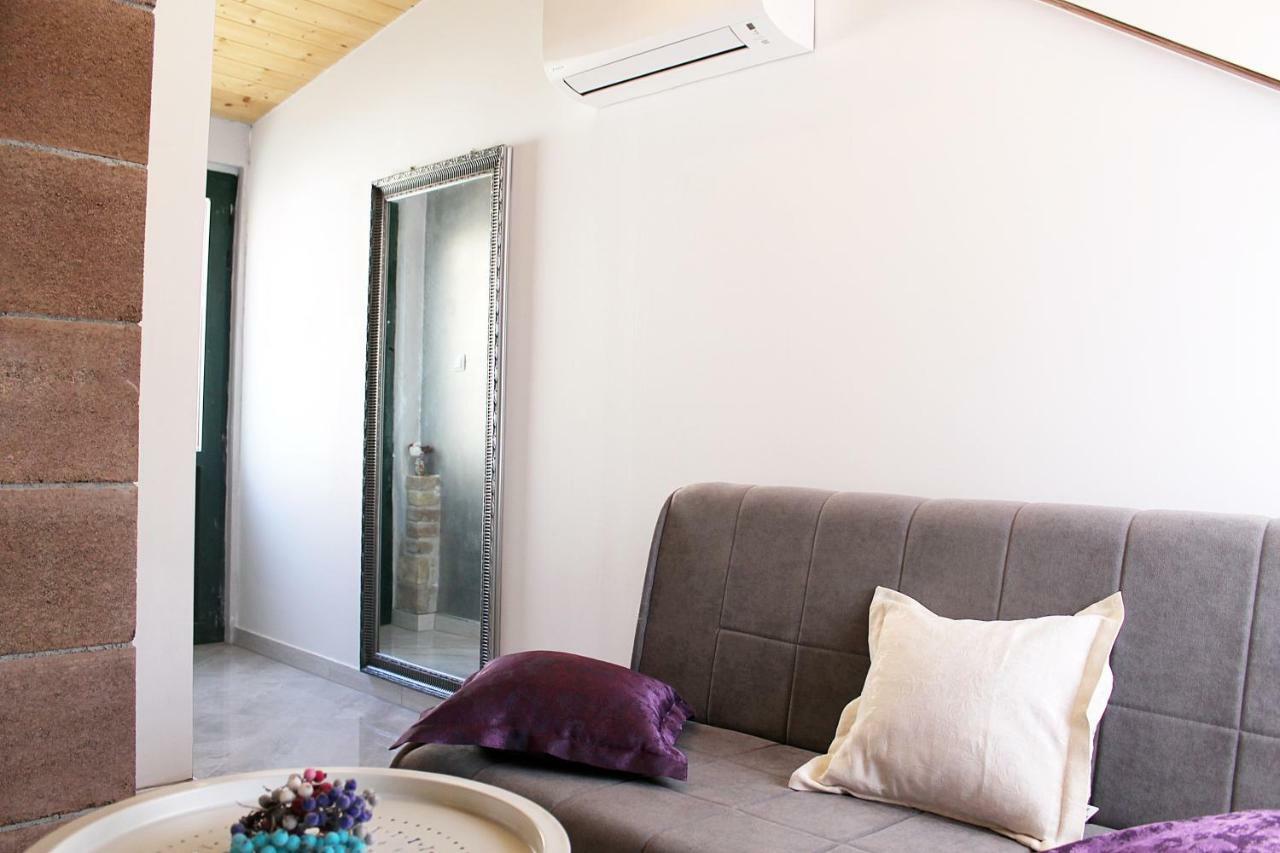 Apartments D&N Vis Dış mekan fotoğraf
