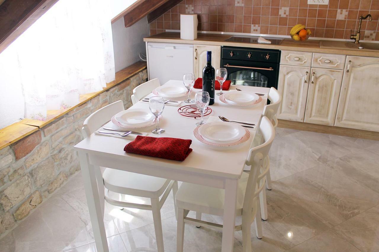 Apartments D&N Vis Dış mekan fotoğraf
