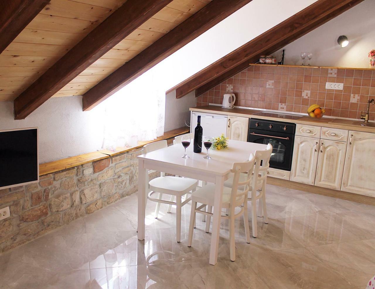 Apartments D&N Vis Dış mekan fotoğraf