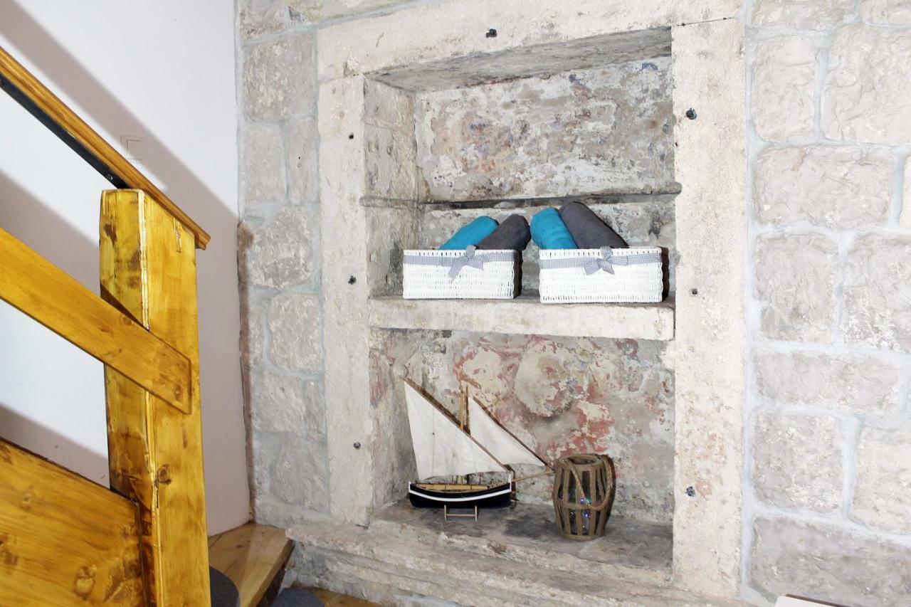 Apartments D&N Vis Dış mekan fotoğraf