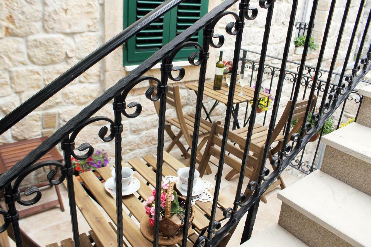 Apartments D&N Vis Dış mekan fotoğraf