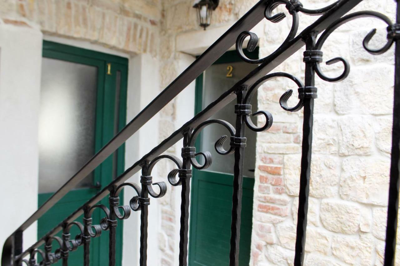 Apartments D&N Vis Dış mekan fotoğraf